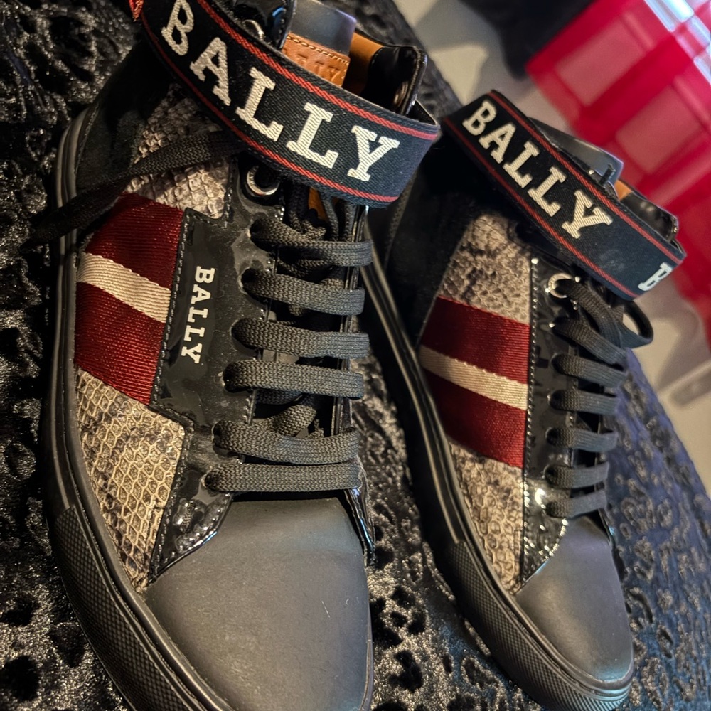 Bally Men's Black and Red High-Top Sneakers